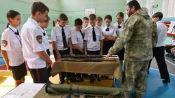 Школьников и студентов привлекут к сбору воспоминаний ветеранов СВО